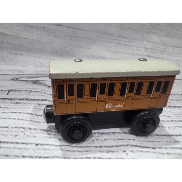 Vintage Thomas & Friends Wooden Railway Clarabel Passenger Coach - Picture 1 of 4